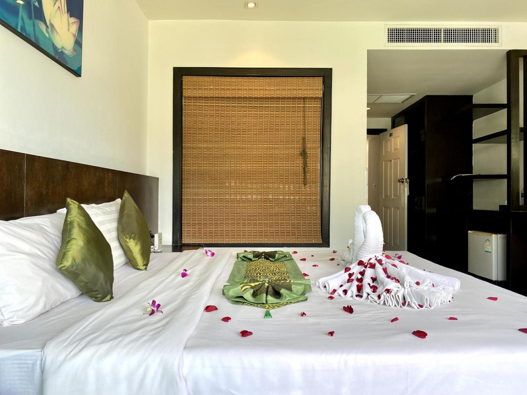 Patong Apk Resort מראה חיצוני תמונה